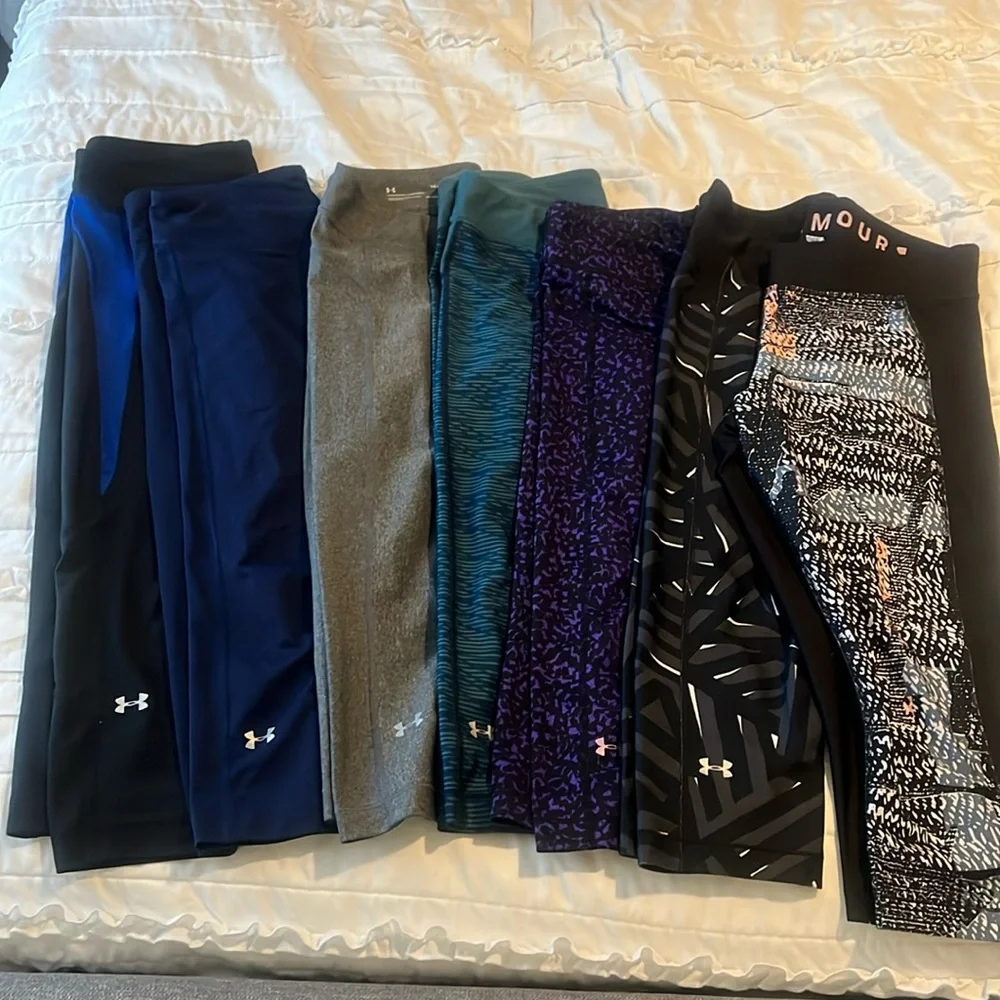 7 Under Armour Capri Leggings, Large - Picture 1 of 17